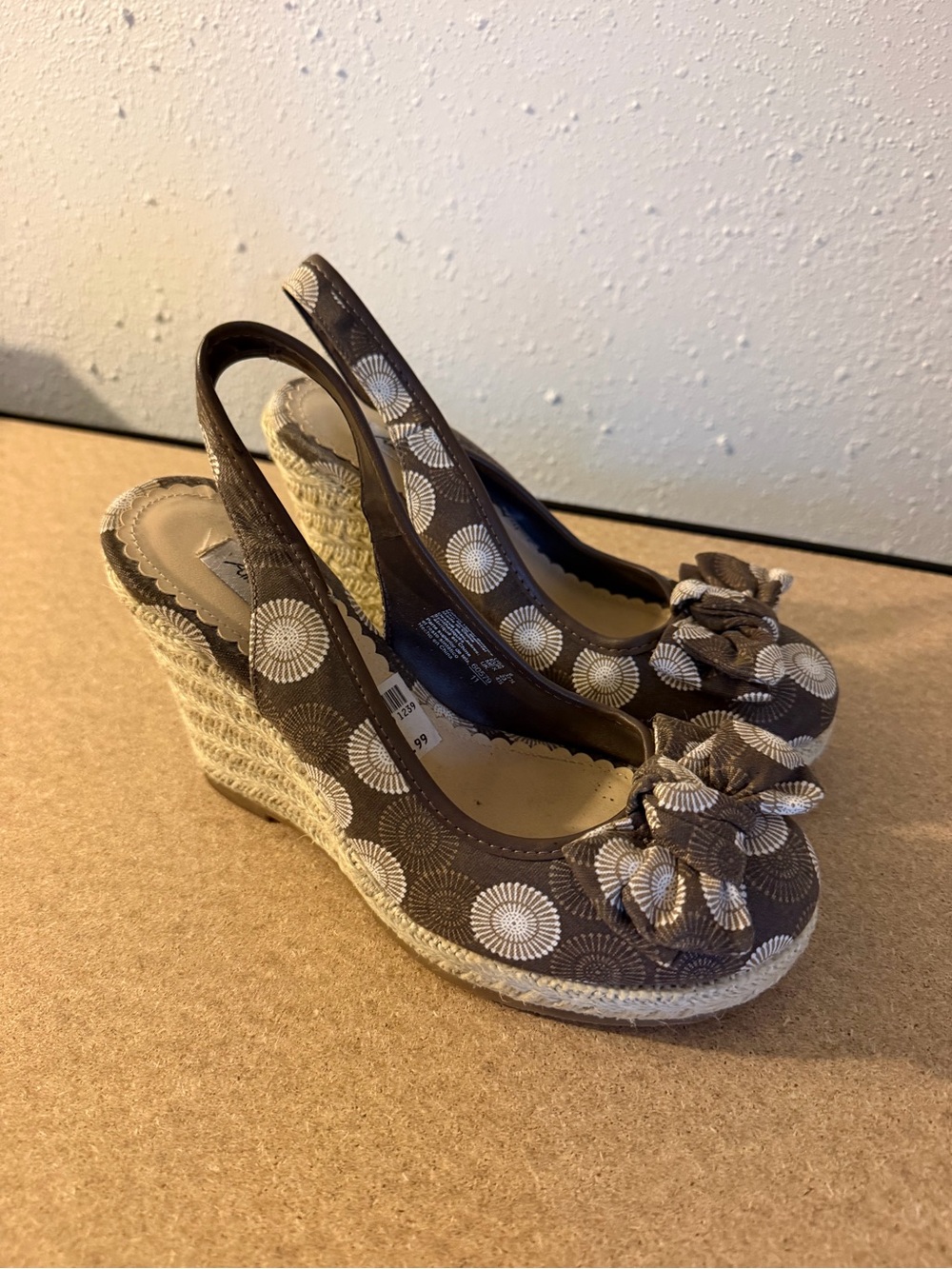Vintage Y2K American Eagle Wedge Slingback Espadrille with Floral Bow - Brown